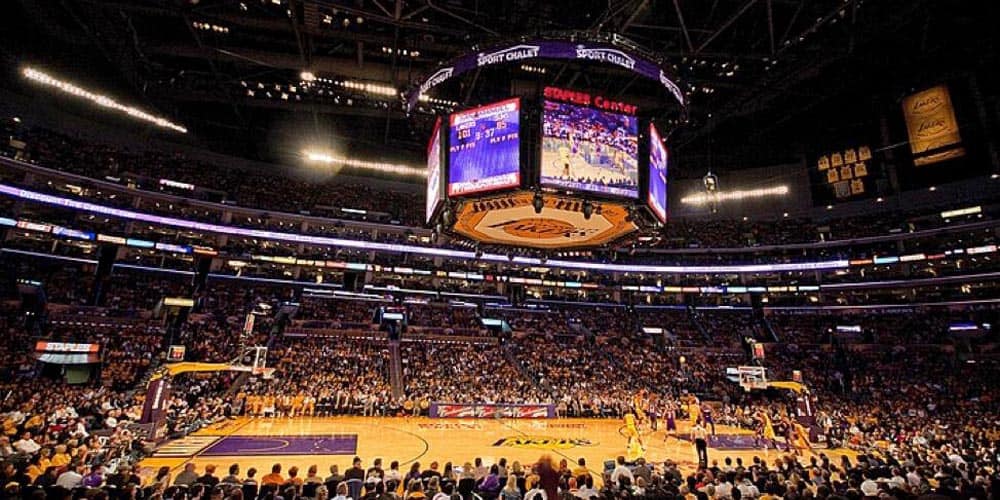 Share and Manage Your Lakers Season Tickets Ticketholdr Mobile App